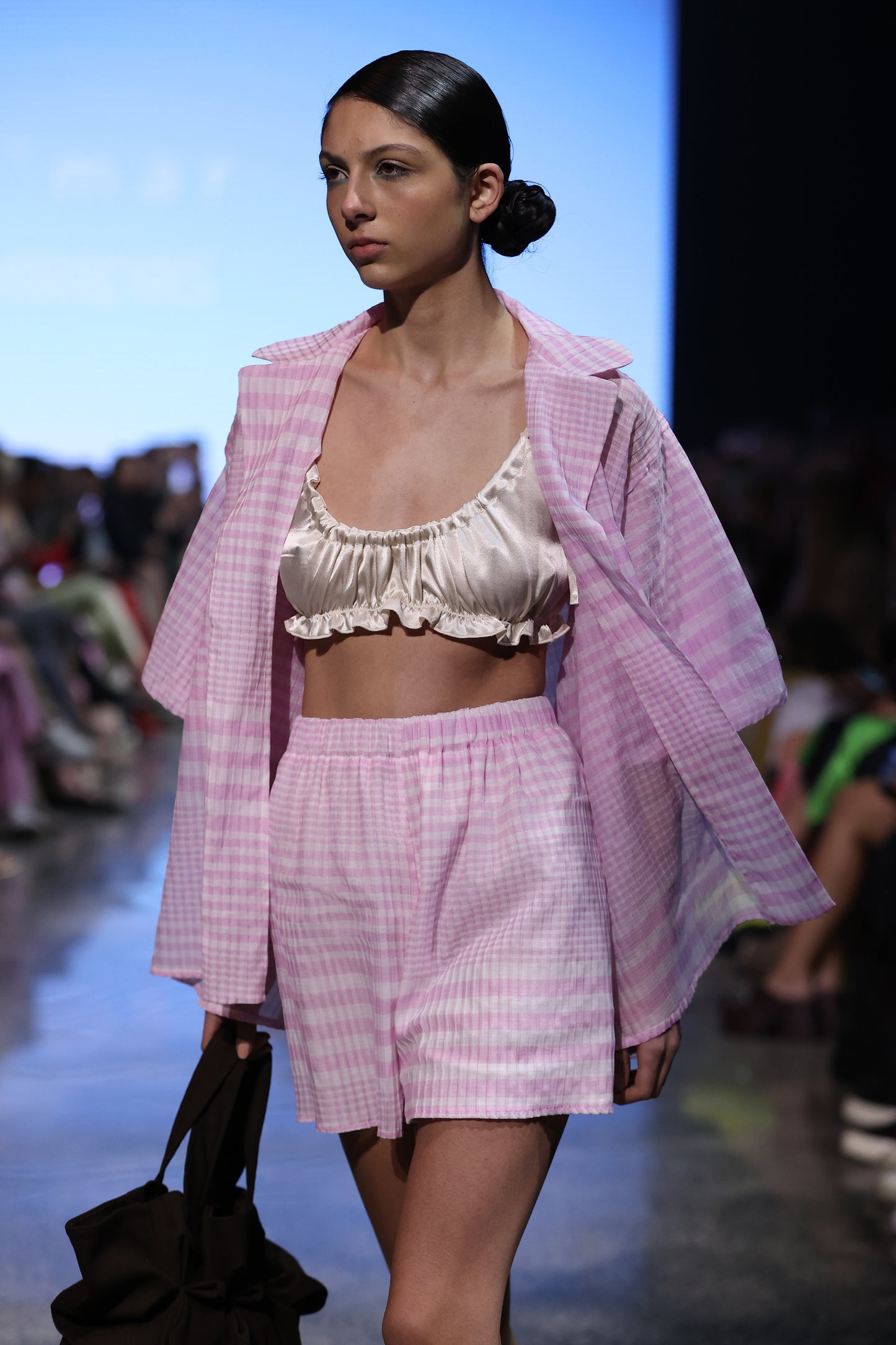 Ruffle Crop