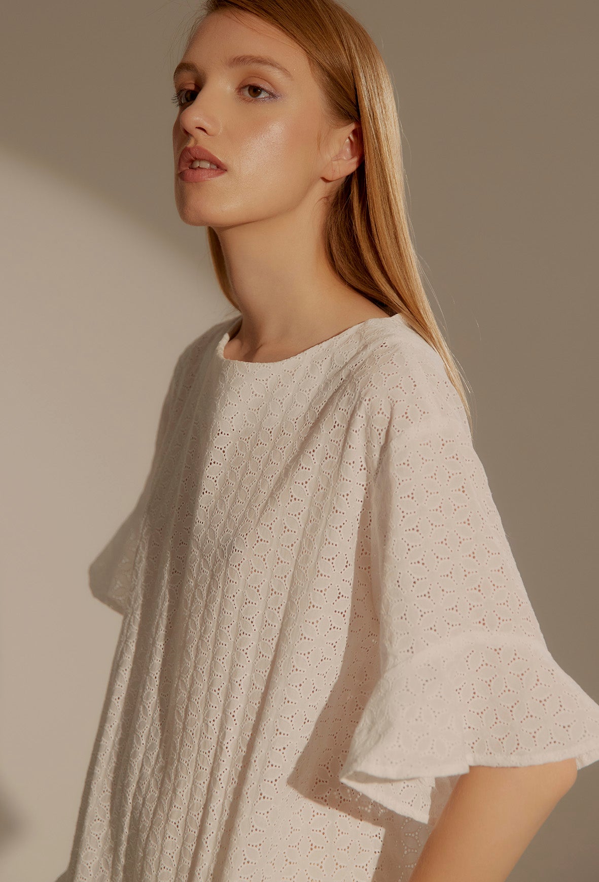 Pirouette ~ Broderie Anglaise