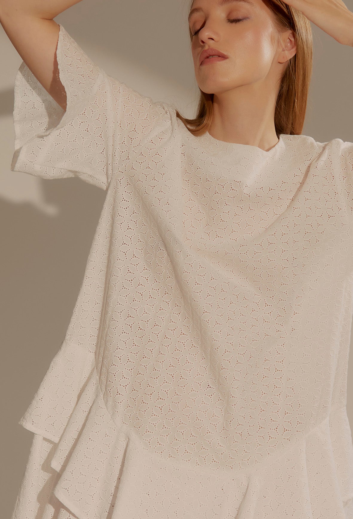Pirouette ~ Broderie Anglaise