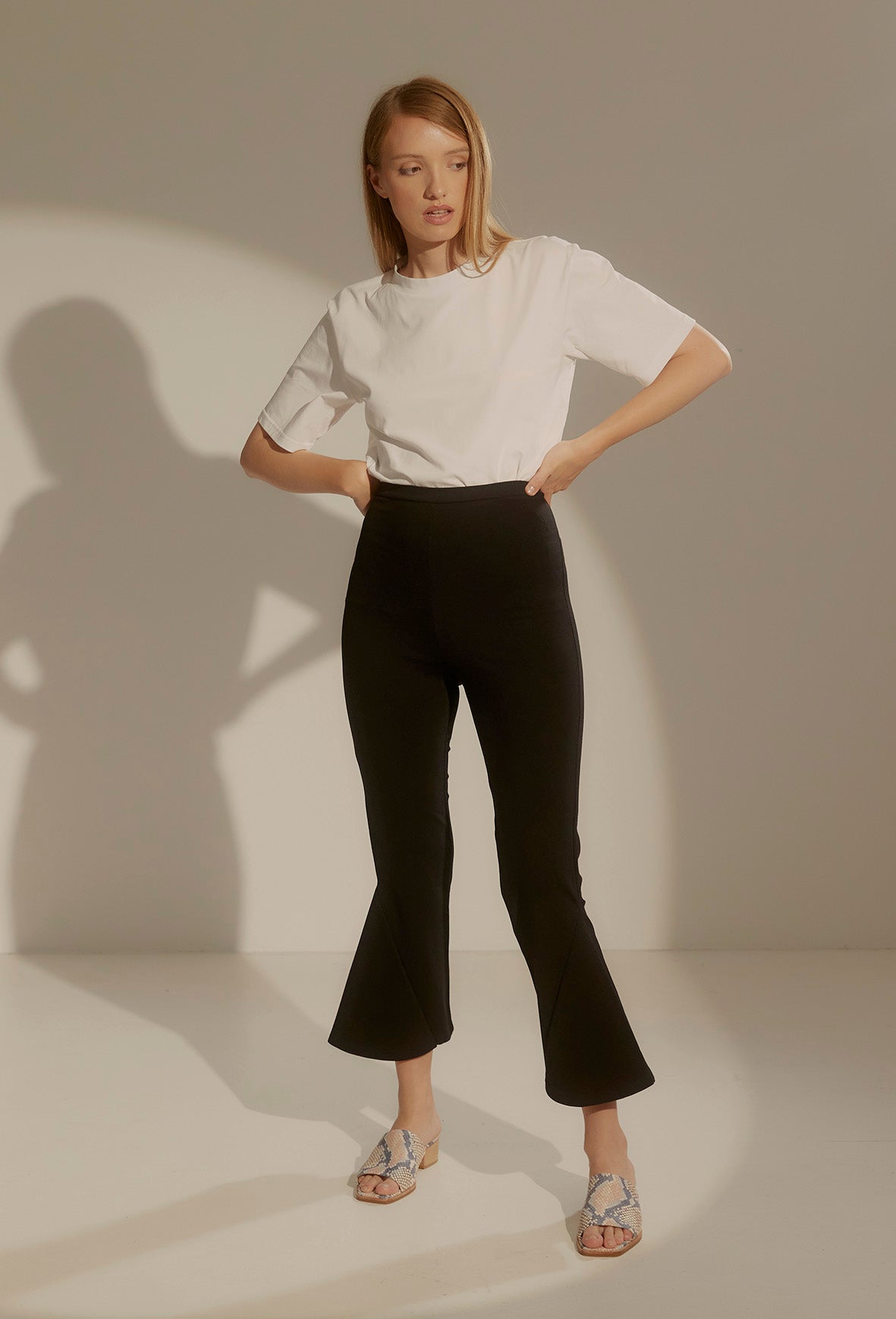 Fold Flares ~ Black Ponte